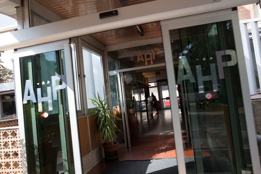 AUTO PARK HOTEL con Ristorante interno e grande parcheggio gratuito Firenze Esterno foto