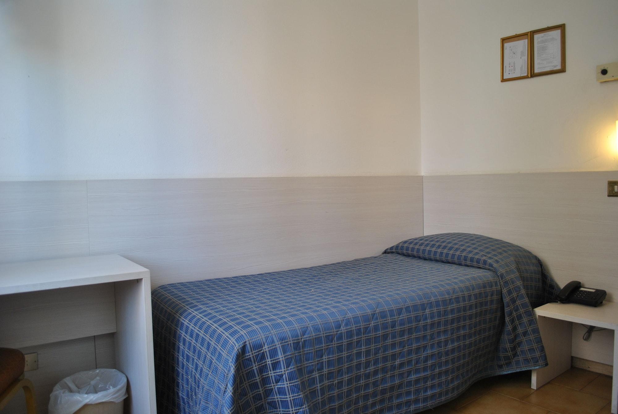 AUTO PARK HOTEL con Ristorante interno e grande parcheggio gratuito Firenze Esterno foto
