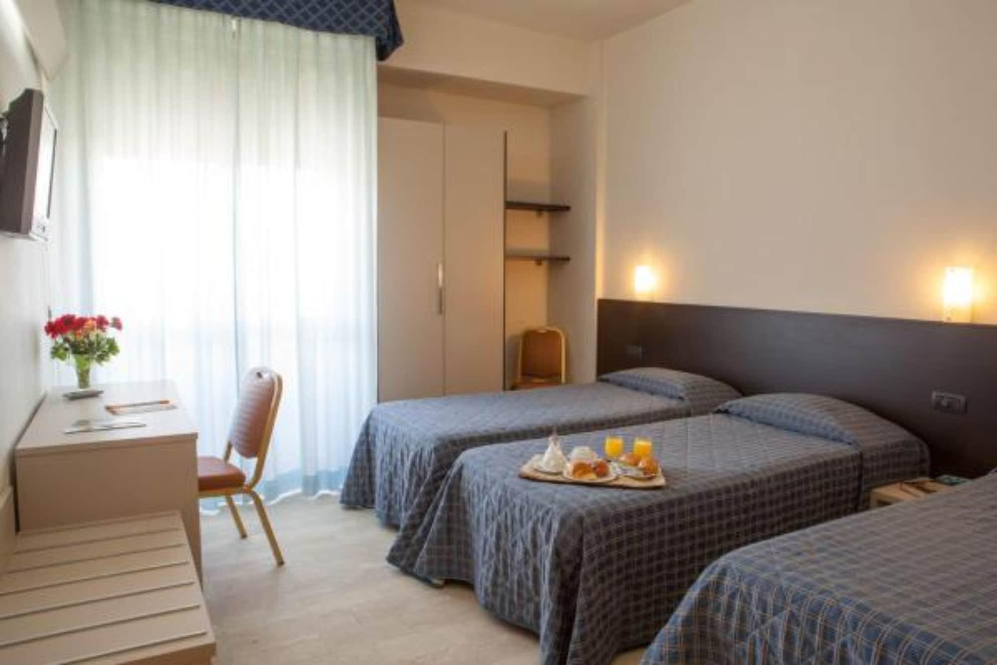 AUTO PARK HOTEL con Ristorante interno e grande parcheggio gratuito Firenze Esterno foto