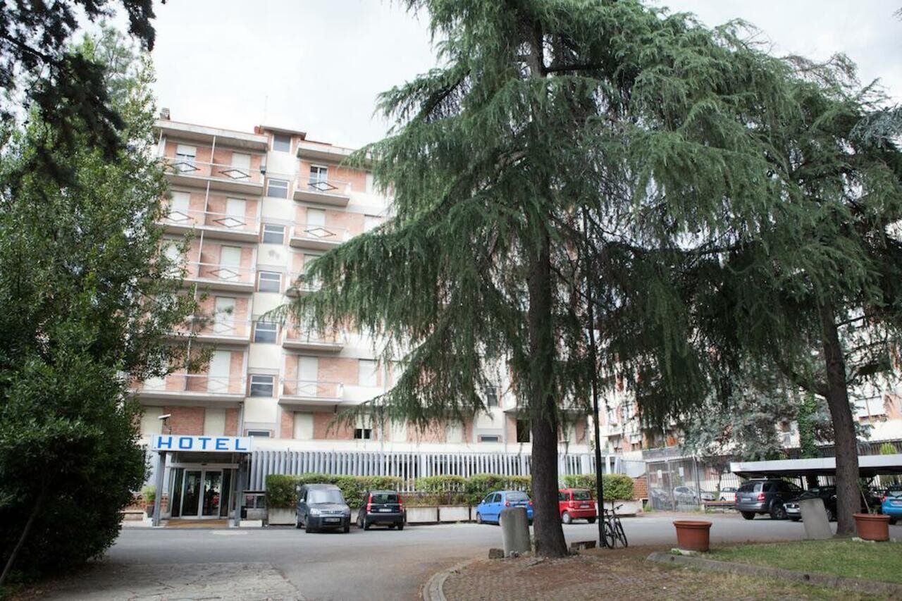 AUTO PARK HOTEL con Ristorante interno e grande parcheggio gratuito Firenze Esterno foto